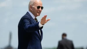 Biden students loan story (3)